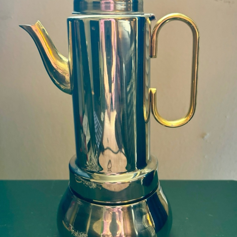 24 Karat gold plated 18/10 Stainless Steel Espresso Maker (Made in Italy) - Picture 15 of 15
